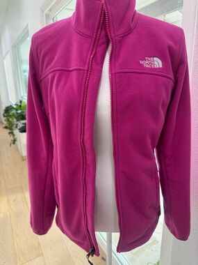 The North Face Women's Raspberry Pink Fleece Jacket Size S/M